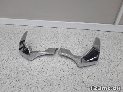 Blinklys holder til Suzuki Intruder M1800