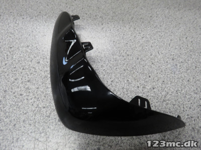 COVER,FRAME BODY IN,R(BLACK) Suzuki SFV650 Gladius