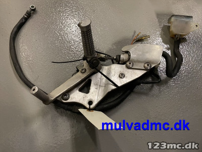 Fodhvilerkonsol højre for