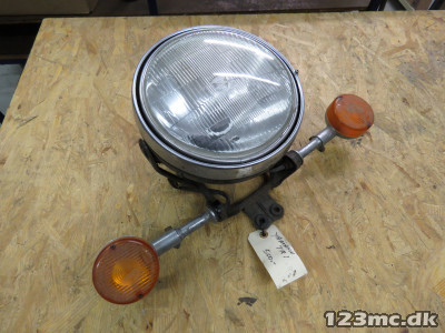 Forlygte, beslag og blink, Yamaha TR1