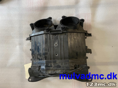 Indsugning v luftfilterkasse