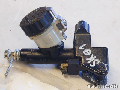 Koblingshovedcylinder til Suzuki SV 1000 årg. 03