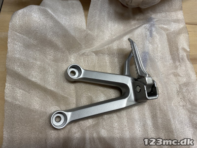 Ny komplet fodhviler konsol Suzuki sv 650