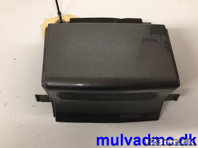 Plaststykke over lygte