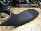 Sæde, Aprillia RST1000 Futura til Aprilia