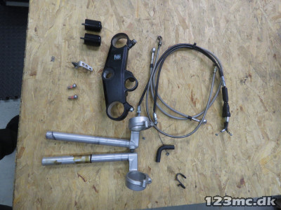 Styr, forgaffelbro, kabler m.m. Suzuki SV1000S
