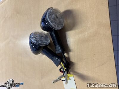 Triumph Indicator, Black, LHR+RHR, LED