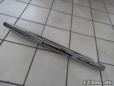 Udstødning, Triumph Amerika højre