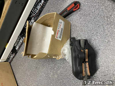 CALIPER ASSY (RIGHT)