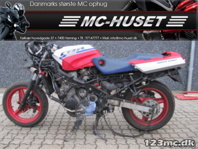 Honda CBR 1000 F RC24