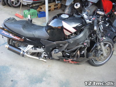 Honda CBR1100