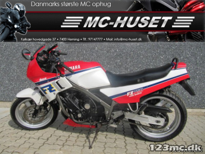 Yamaha FZ 750