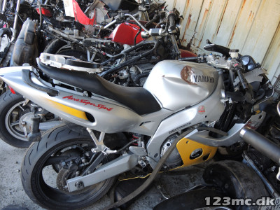 Yamaha YZF 600