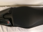 Triumph Sæde med seatcover, T2304083