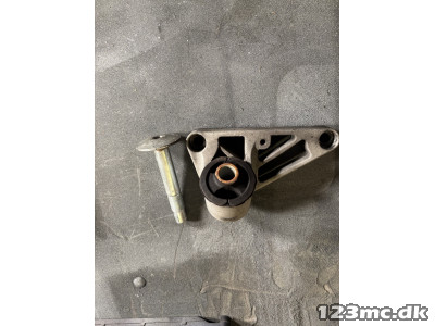 Buell XB12s motor ophæng