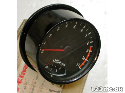 Omdrejningetæller m/bensinmåler 25015-1038