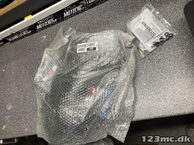 GIVI KÎBEGLAS - MT-07 TRACER 16- RØG