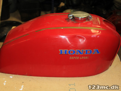 Benzintank til Honda CB 400 F