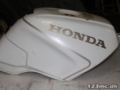 Benzintank til Honda VFR 750