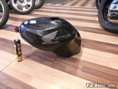 Benzintank til Honda VTR 1000