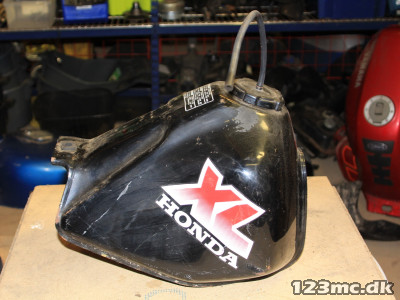 Benzintank til Honda XL 250/350 ??