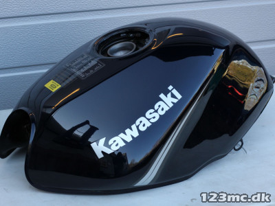 Benzintank til Kawasaki ER 5 årg 96-07