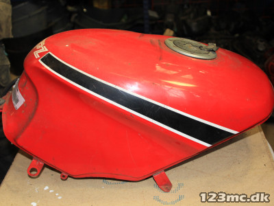 Benzintank til Kawasaki GPZ 500