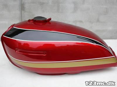 Benzintank til Kawasaki KZ 400  årg. 74-77