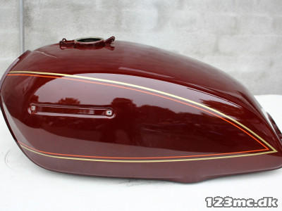 Benzintank til Kawasaki KZ 750  årg. 76-80