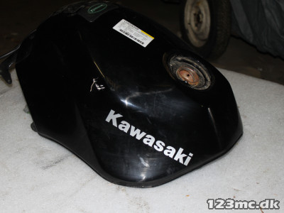 Benzintank til Kawasaki ZX 10
