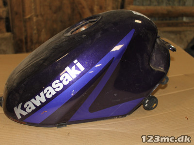 Benzintank til Kawasaki ZZR 250