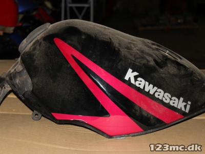 Benzintank til Kawasaki ZZR 600