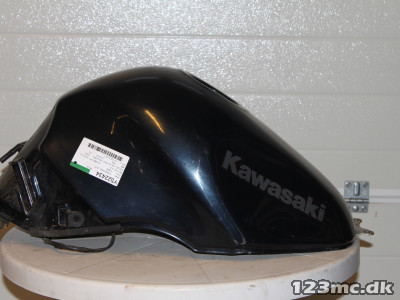 Benzintank til Kawasaki ZZR 600
