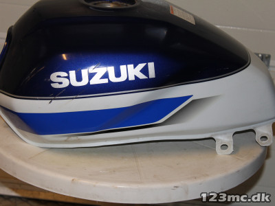Benzintank til Suzuki GSX 1400