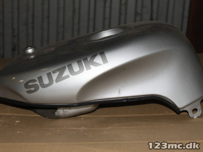 Benzintank til Suzuki