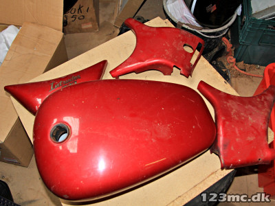 Benzintank til Suzuki VS 750 Intruder