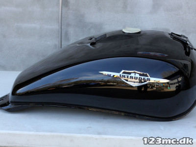 Benzintank til Suzuki VZ 800 årg. 05-09