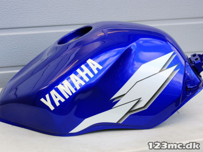 Benzintank til Yamaha YZF R6 årg. 99