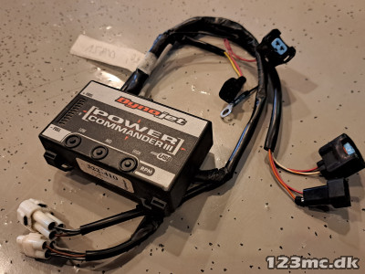 Powercommander III til Suzuki intruder