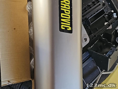 AKRAPOVIC