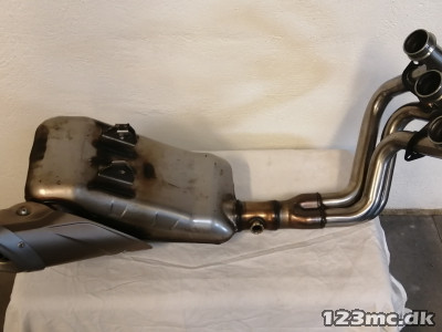 OEM Udstødning MT09