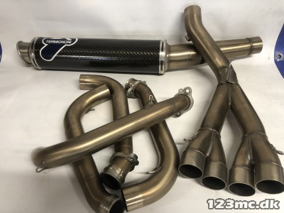 Termignoni 4X2X1 GP Carbon Yamaha R1  2004/06