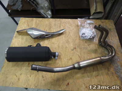 Udstødning, Kawasaki Ninja 400 original