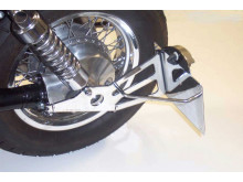 B. TUV Sidehængt nummerpladeholder - Chrome - Suzuki VS 1400