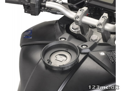 Givi Tankring Tracer 900