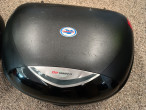 GSX750F: Givi Wingrack + 3 tasker til Suzuki